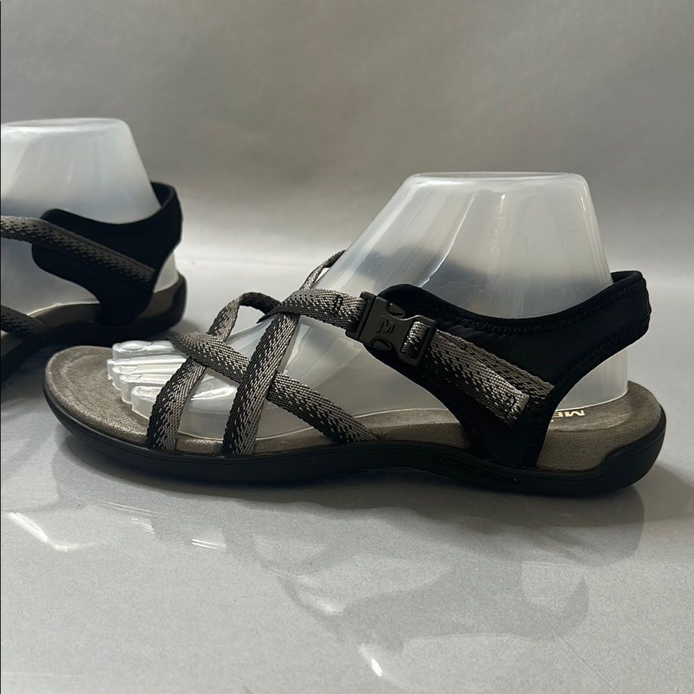 Merrell Women’s Strappy Comfort Sandals – Black/Charcoal
| size 9 | A-1642 - Picture 8 of 15